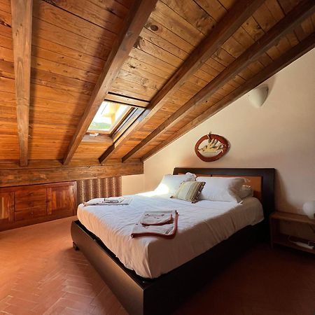 Casa Boru - A Beautiful Fully Restored Spacious House With Fantastic Views Calice al Cornoviglio エクステリア 写真