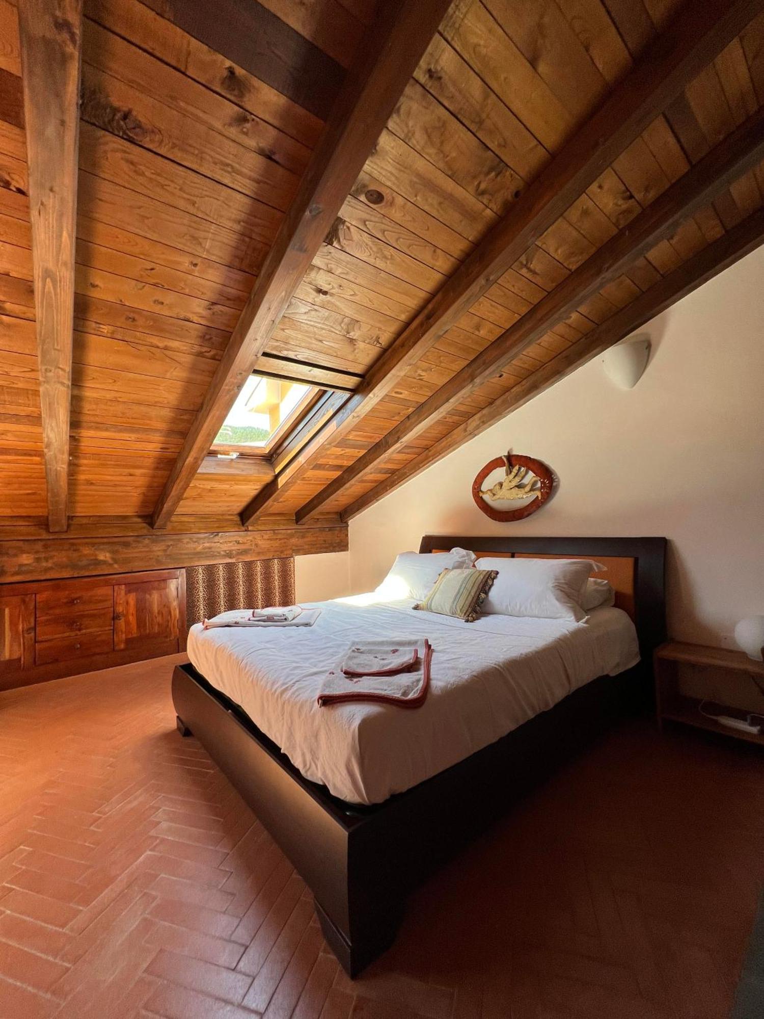 Casa Boru - A Beautiful Fully Restored Spacious House With Fantastic Views Calice al Cornoviglio エクステリア 写真
