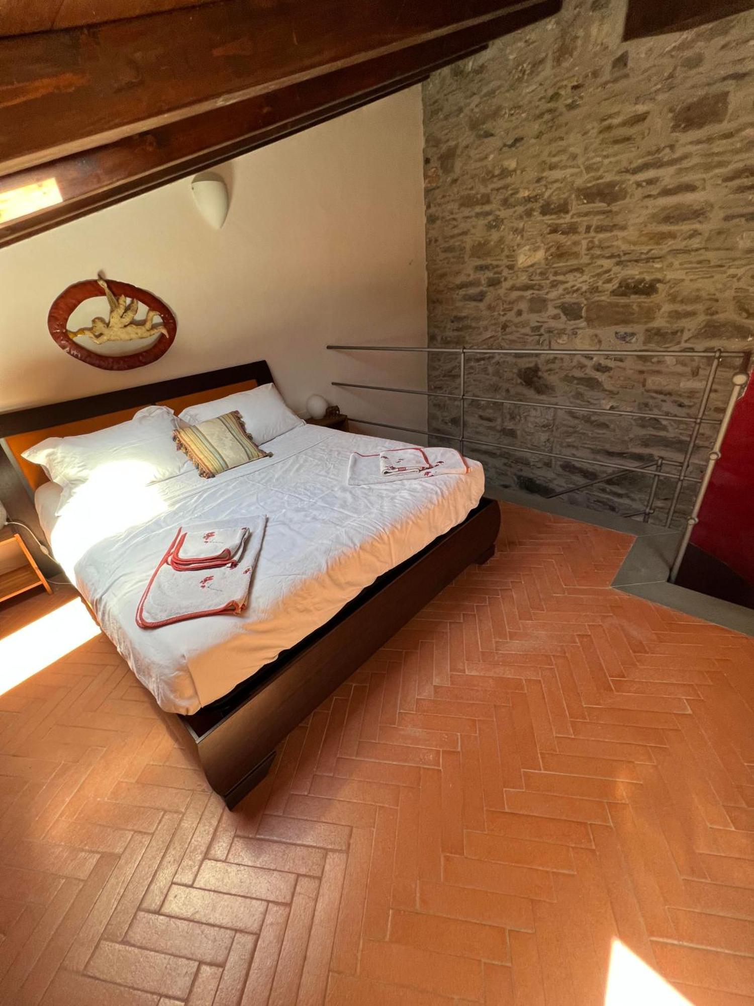 Casa Boru - A Beautiful Fully Restored Spacious House With Fantastic Views Calice al Cornoviglio エクステリア 写真