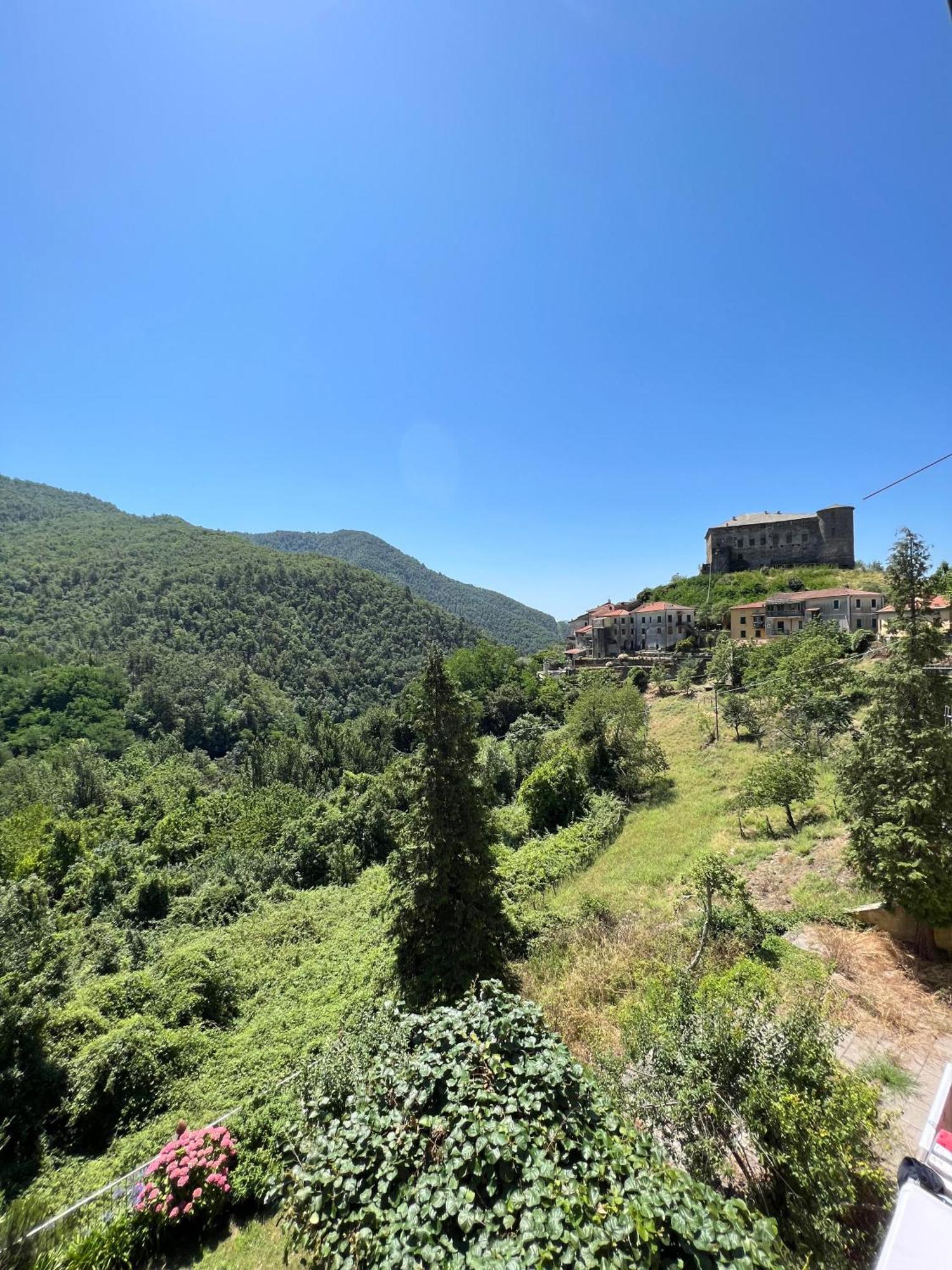 Casa Boru - A Beautiful Fully Restored Spacious House With Fantastic Views Calice al Cornoviglio エクステリア 写真