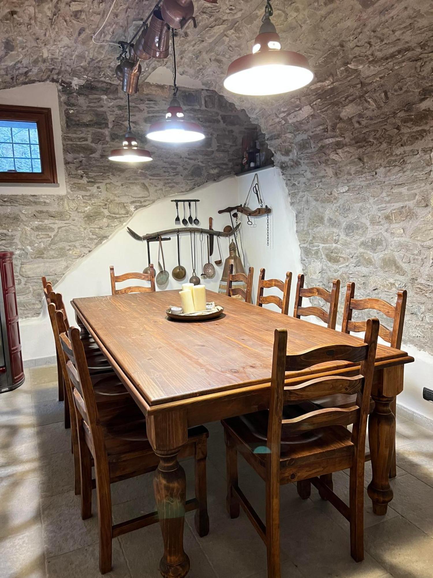 Casa Boru - A Beautiful Fully Restored Spacious House With Fantastic Views Calice al Cornoviglio エクステリア 写真