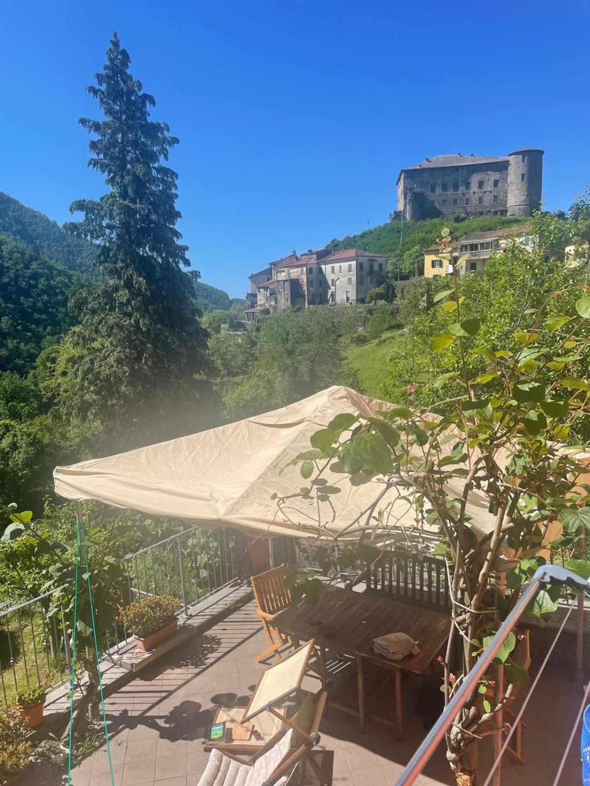 Casa Boru - A Beautiful Fully Restored Spacious House With Fantastic Views Calice al Cornoviglio エクステリア 写真